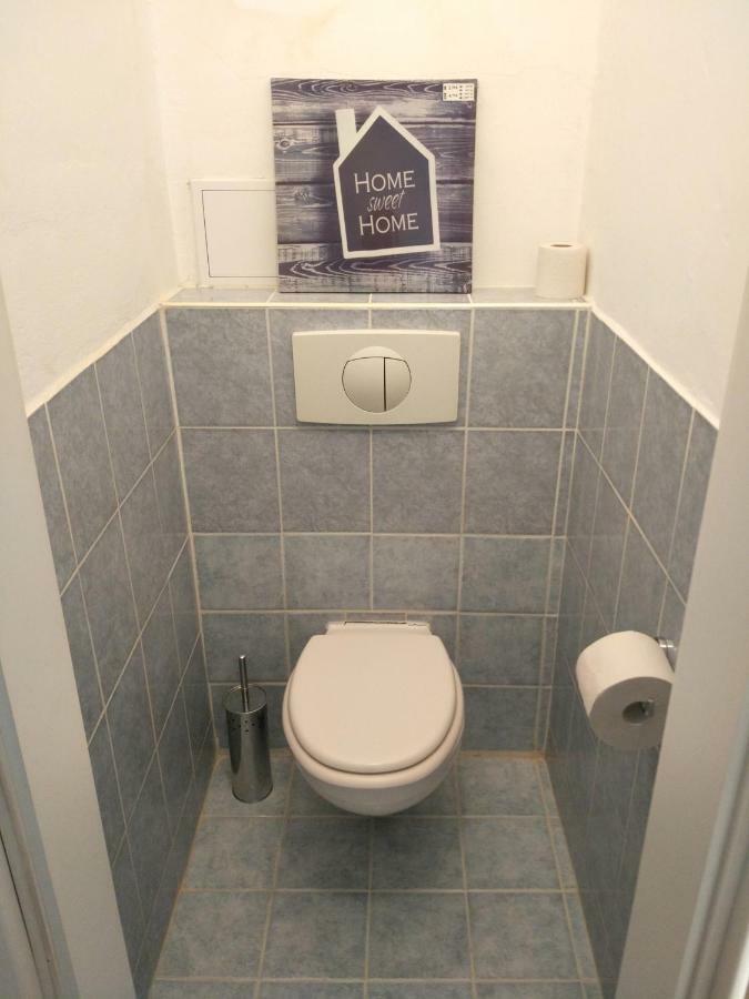 Riverview Apartment ブラチスラヴァ エクステリア 写真